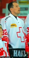 Ivo Rüthemann get his jersey retired from Bern 